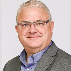 edited_derik_moore_mug_november_2022_for_cruise_app